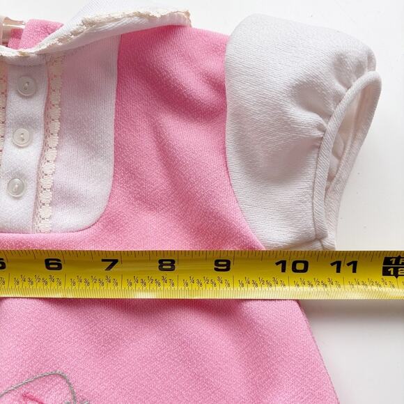 Vintage Baby Pink Dress Sz 12mo Lace Peter Pan Collar Embroidered Animal Mid Mod - Picture 10 of 11